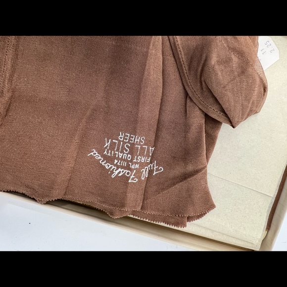 Vintage Silk Stockings set of three - Picture 7 of 8